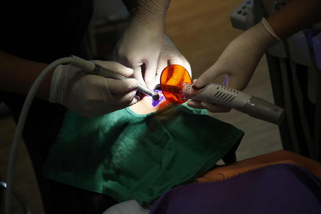 3D齒雕補牙－填補蛀牙或恢復斷牙好選擇，製作時間與案例分享